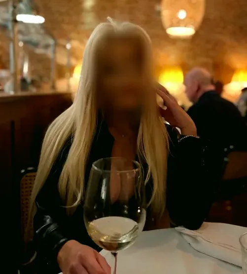 Alina, 37