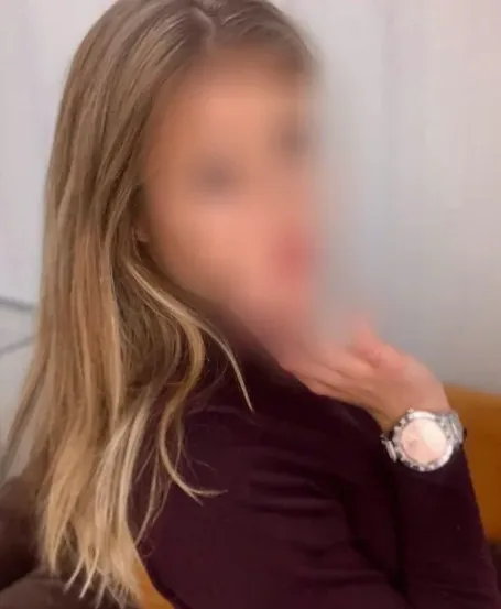 Annika, 21