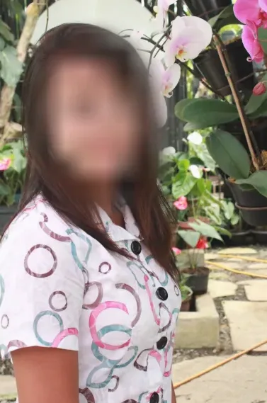 Daniela, 30
