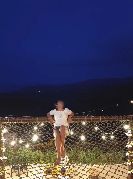 Hanna, 28