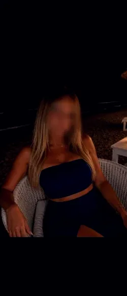 Leonie, 38