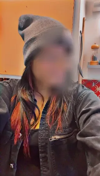 Leyla, 32