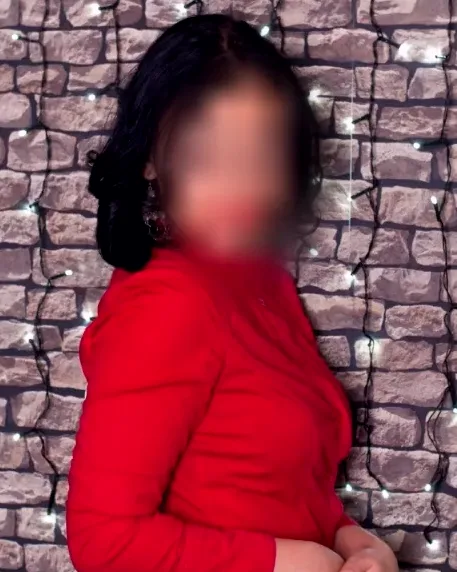 Lucia, 36