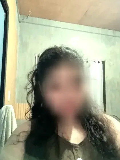 Luisa, 20