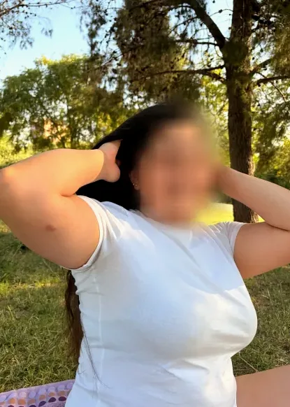 Maja, 23