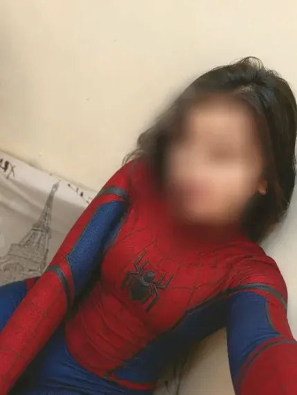 Marion, 25