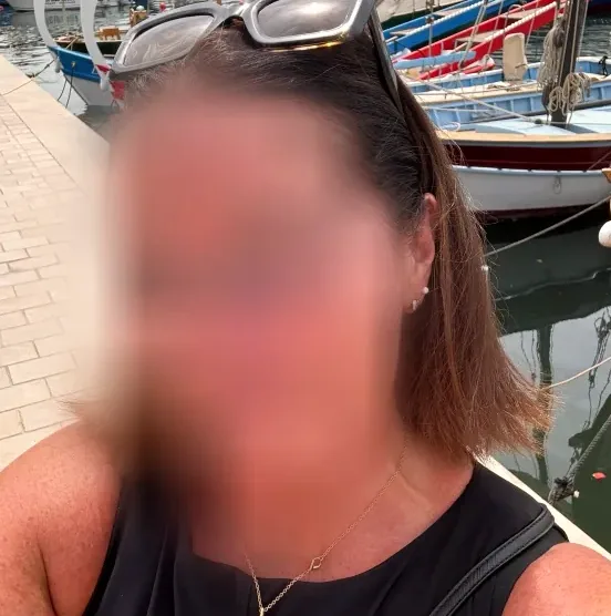 Mira, 32