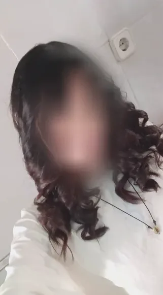 Paula, 18