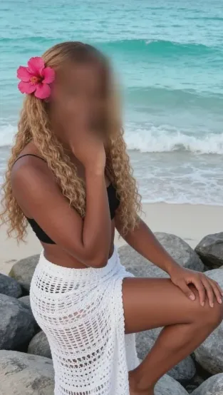 Pauline, 33
