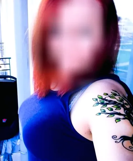 Pia, 38