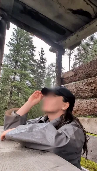 Pia, 35